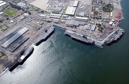 Bến cảng tàu sân bay San Diego ở bờ tây - Hải quân Mỹ